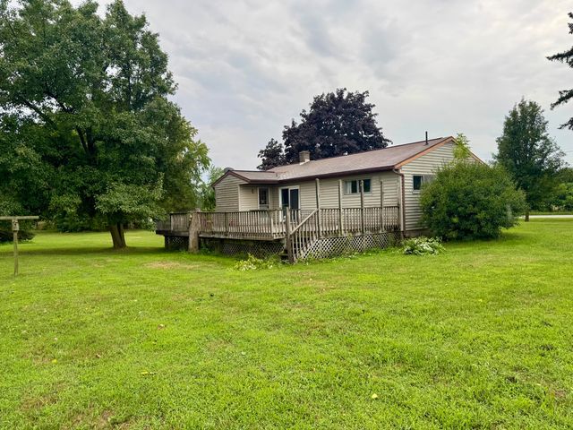 6352 Gavin Lake Avenue Ne, Grattan Twp, MI 49341