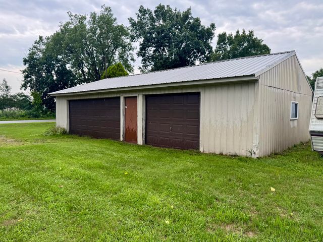 6352 Gavin Lake Avenue Ne, Grattan Twp, MI 49341