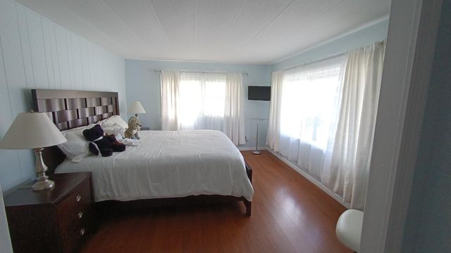 8128 South St, Boca Raton, FL 33433