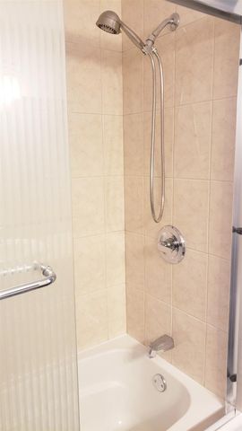 8128 South St, Boca Raton, FL 33433