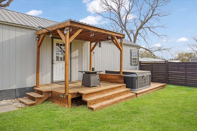 106 Red Bud Street, Ravenna, TX 75476