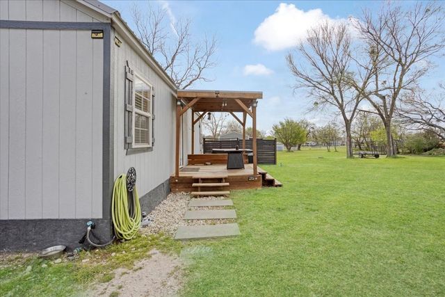 106 Red Bud Street, Ravenna, TX 75476