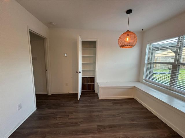 121 Cullen Street Street, Angleton, TX 77515