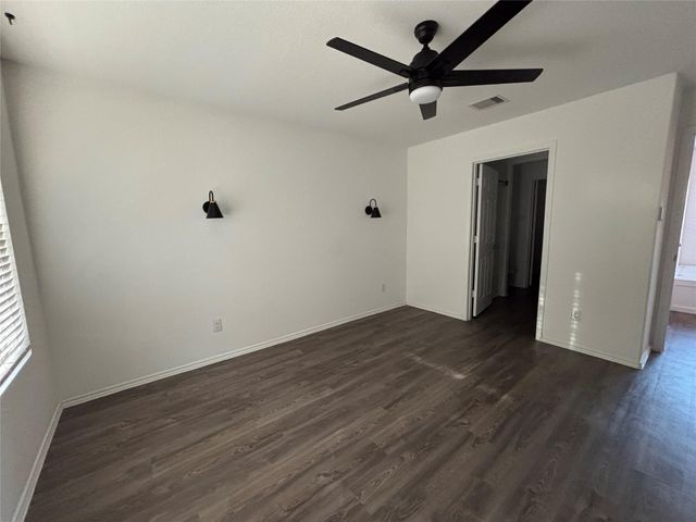 121 Cullen Street Street, Angleton, TX 77515