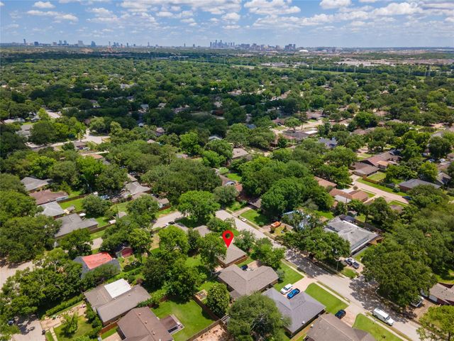 11206 Cliffwood Drive, Houston, TX 77035