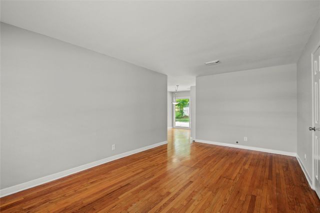 11206 Cliffwood Drive, Houston, TX 77035