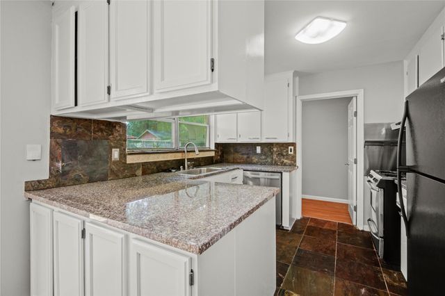 11206 Cliffwood Drive, Houston, TX 77035