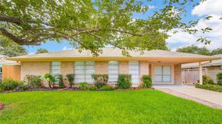 11206 Cliffwood Drive, Houston, TX 77035