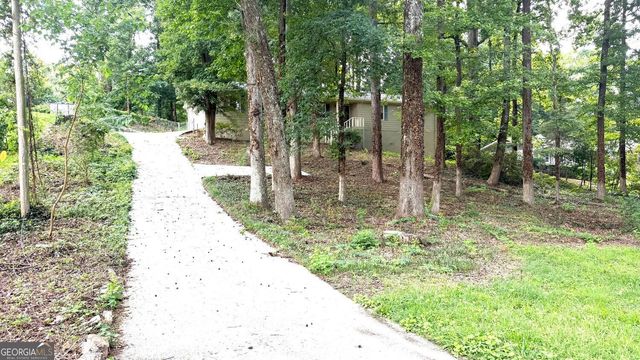 3642 Rainbow Circle SW, Snellville, GA 30039