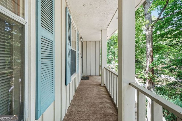 3642 Rainbow Circle SW, Snellville, GA 30039