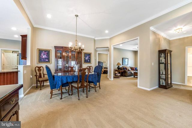 282 WILLOW DR, Newtown, PA 18940