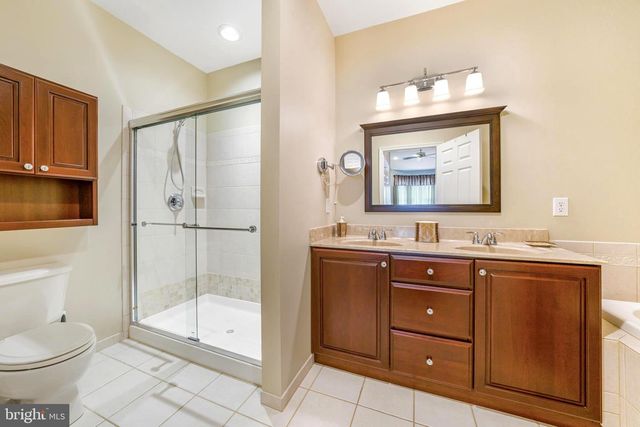 282 WILLOW DR, Newtown, PA 18940