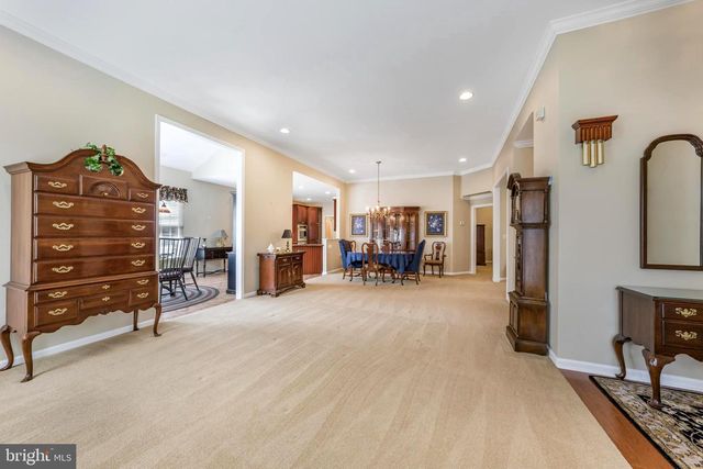 282 WILLOW DR, Newtown, PA 18940