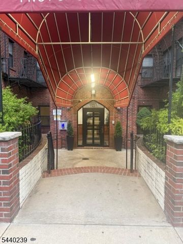 19 Pomona Ave 5C, Newark City, NJ 07112
