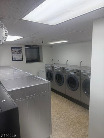19 Pomona Ave 5C, Newark City, NJ 07112