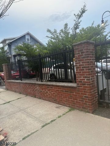19 Pomona Ave 5C, Newark City, NJ 07112