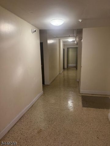19 Pomona Ave 5C, Newark City, NJ 07112