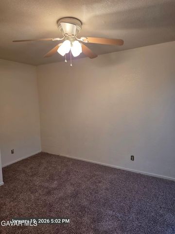 38550 E 22nd Street 16, Palmdale, CA 93550