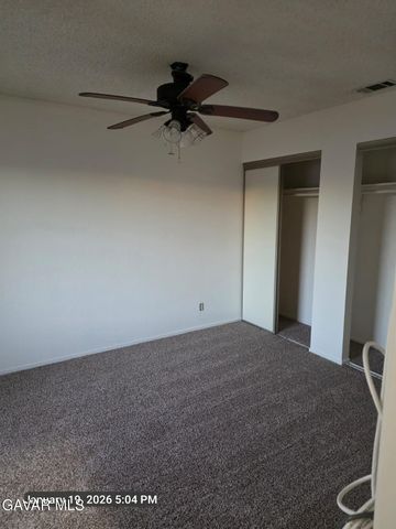 38550 E 22nd Street 16, Palmdale, CA 93550