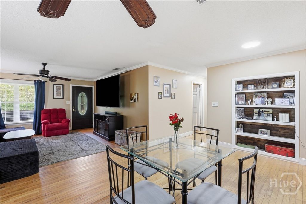 Image 11 of property listing at 112 Midland Drive, Guyton, GA 31312