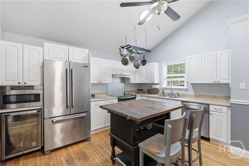 Image 12 of property listing at 112 Midland Drive, Guyton, GA 31312
