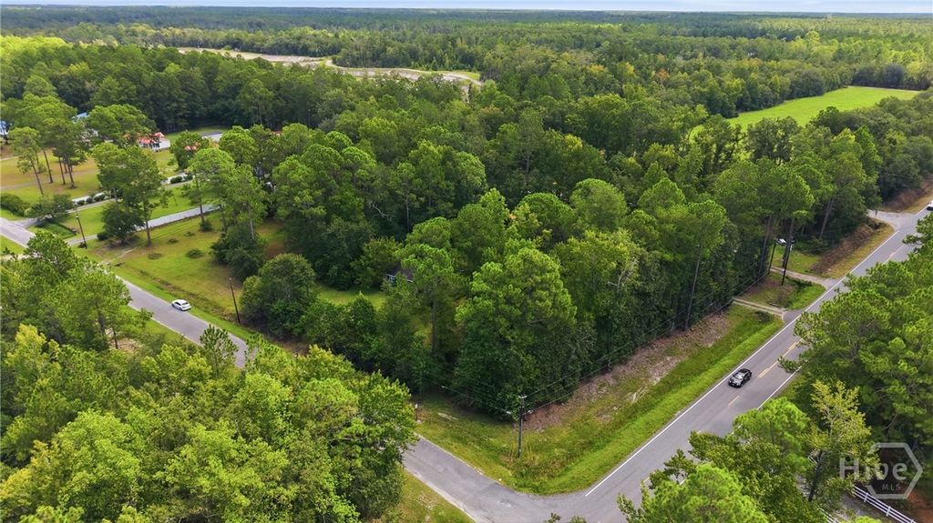 Image 36 of property listing at 112 Midland Drive, Guyton, GA 31312