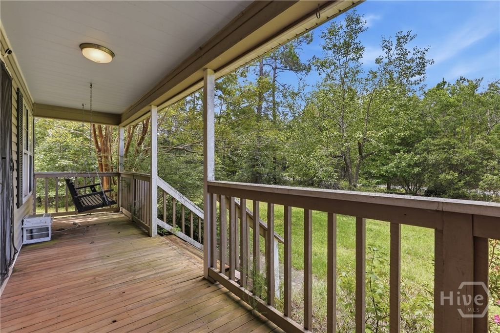 Image 5 of property listing at 112 Midland Drive, Guyton, GA 31312