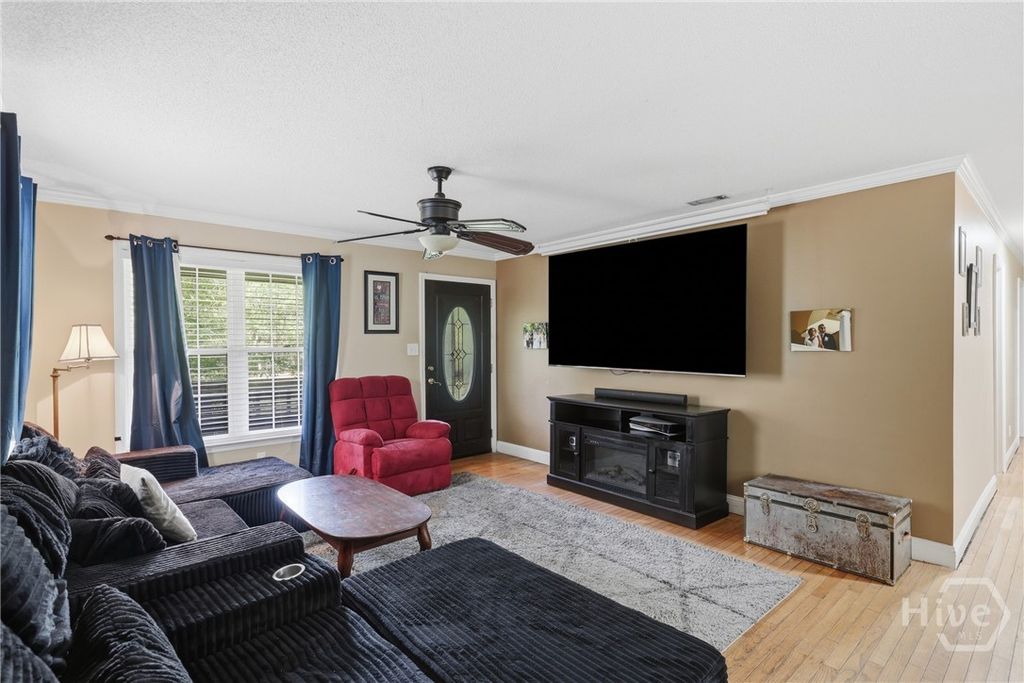 Image 8 of property listing at 112 Midland Drive, Guyton, GA 31312