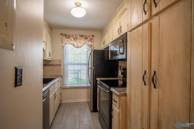 8151 Oldfield Road 3, Huntsville, AL 35802