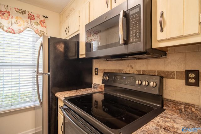 8151 Oldfield Road 3, Huntsville, AL 35802