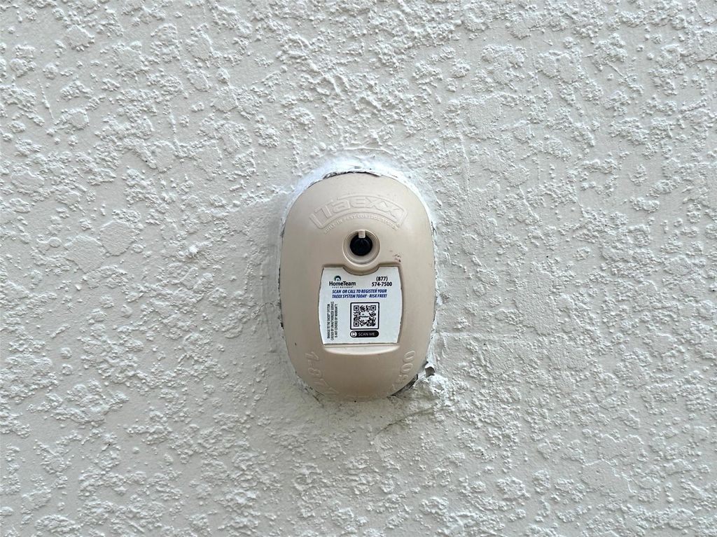 Image 34 of property listing at 9787 INTRODUCTION WAY, Orlando, FL 32832