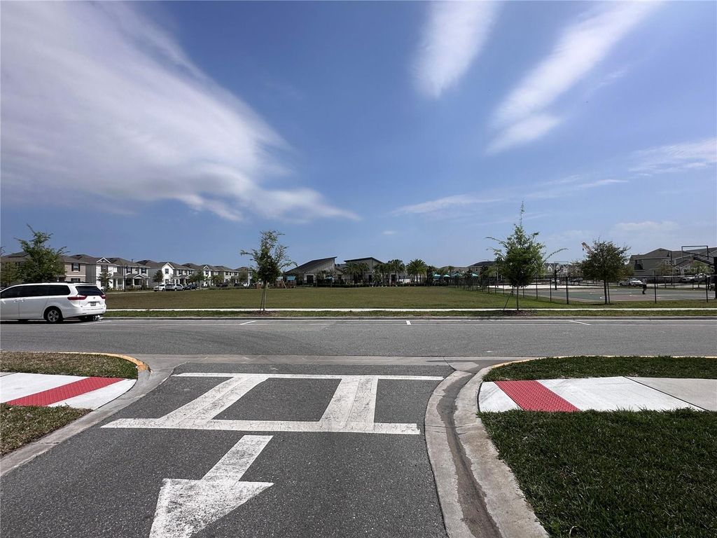 Image 35 of property listing at 9787 INTRODUCTION WAY, Orlando, FL 32832