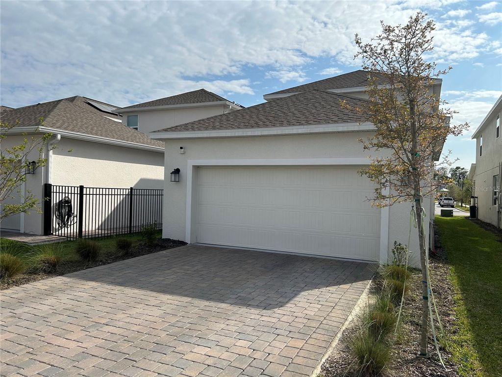 Image 39 of property listing at 9787 INTRODUCTION WAY, Orlando, FL 32832