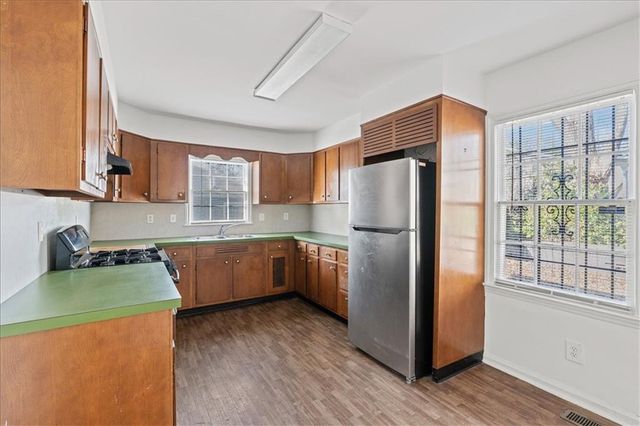 449 10th Street NW, Atlanta, GA 30318