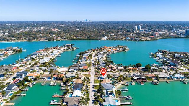 7906 4TH AVENUE S, St Petersburg, FL 33707