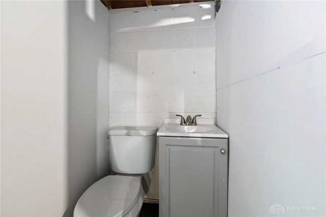 1664 Warder Street, Springfield, OH 45503