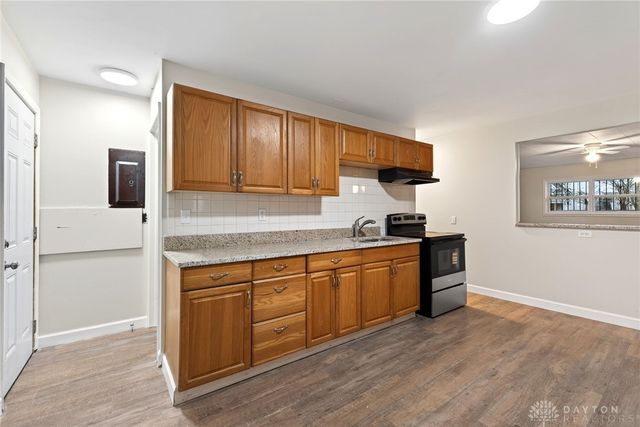 1664 Warder Street, Springfield, OH 45503