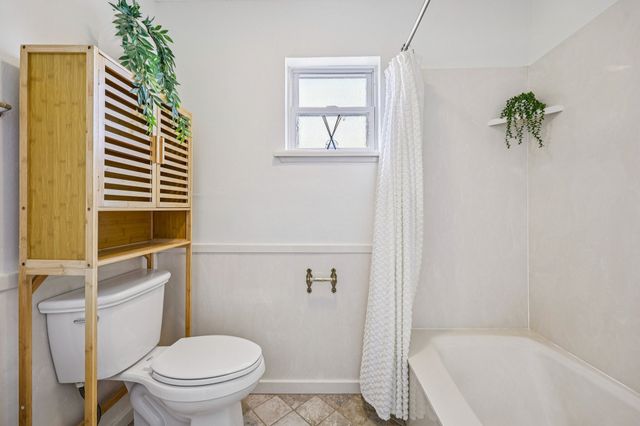 1015 Rocky Canyon Road, Arlington, TX 76012