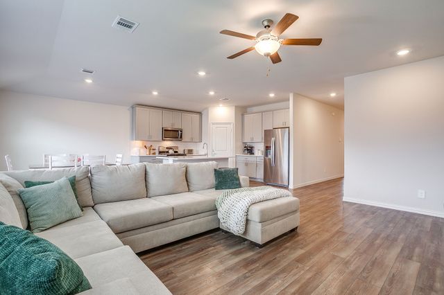 3013 Brittlebush Drive, Fort Worth, TX 76108