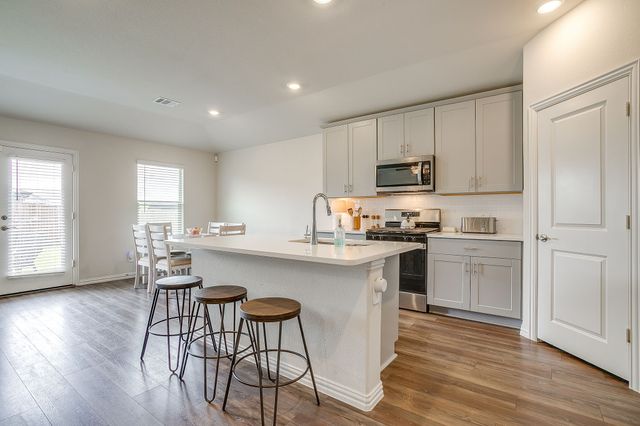 3013 Brittlebush Drive, Fort Worth, TX 76108