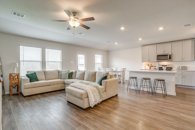 3013 Brittlebush Drive, Fort Worth, TX 76108