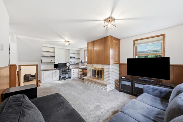 1915 11th Street S, Moorhead, MN 56560