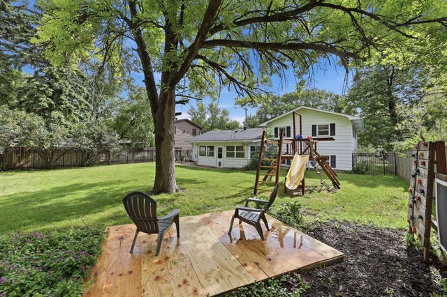 1915 11th Street S, Moorhead, MN 56560