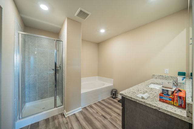 360 Ridgeland Oaks Drive, Fort Worth, TX 76120