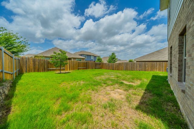 360 Ridgeland Oaks Drive, Fort Worth, TX 76120