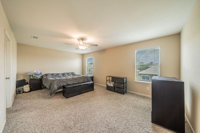 360 Ridgeland Oaks Drive, Fort Worth, TX 76120