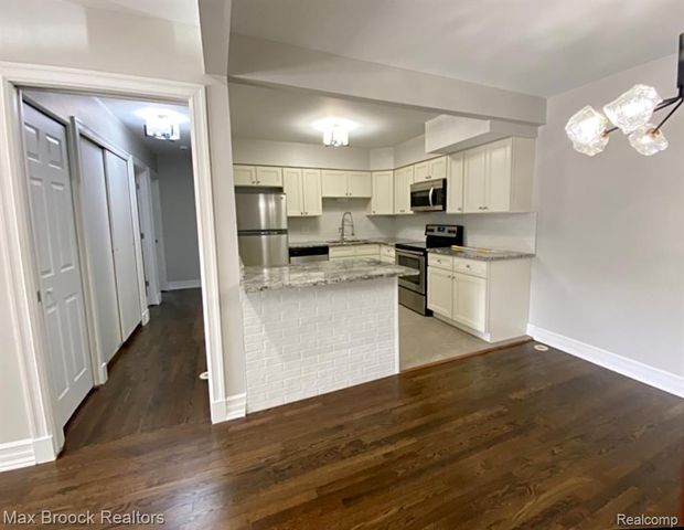 1111 N Old Woodward Avenue 1, Birmingham, MI 48009