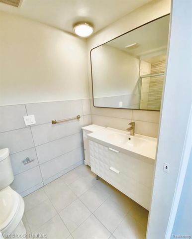 1111 N Old Woodward Avenue 1, Birmingham, MI 48009