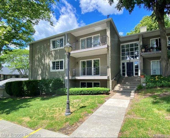 1111 N Old Woodward Avenue 1, Birmingham, MI 48009