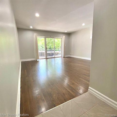 1111 N Old Woodward Avenue 1, Birmingham, MI 48009
